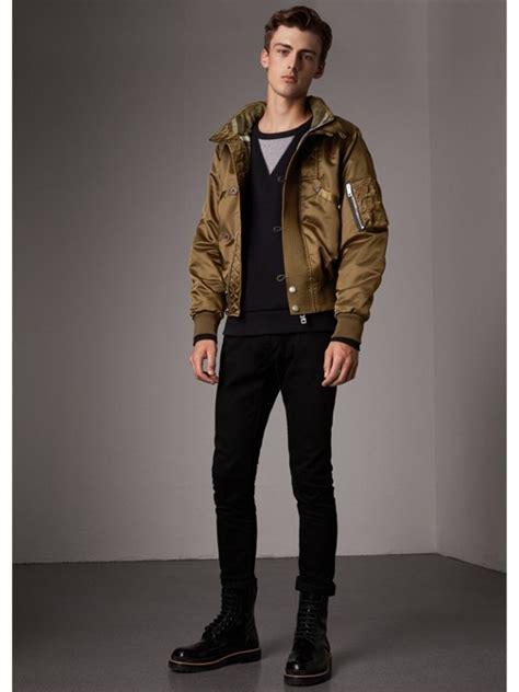 blouson homme burberry|burberry signatures for men.